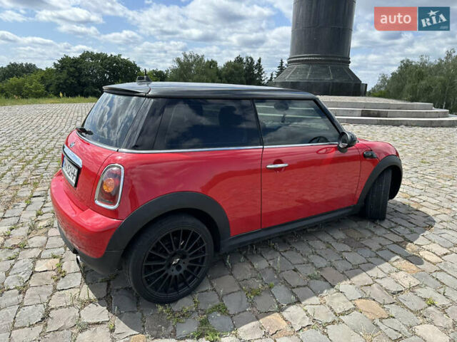 Мини Купер 2009 в Житомире на Automoto.ua Красный Мини Купер, объемом двигателя 1.4 л и пробегом 213 тыс. км за 5800 $, фото 5 на Automoto.ua