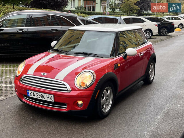 Червоний Міні Cooper, об'ємом двигуна 1.6 л та пробігом 213 тис. км за 6500 $, фото 11 на Automoto.ua