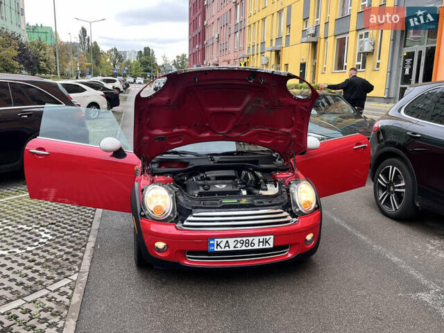 Червоний Міні Cooper, об'ємом двигуна 1.6 л та пробігом 213 тис. км за 6500 $, фото 6 на Automoto.ua