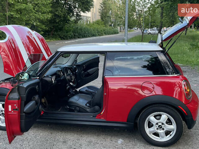 Червоний Міні Cooper, об'ємом двигуна 1.6 л та пробігом 213 тис. км за 6500 $, фото 13 на Automoto.ua