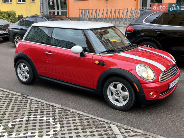 Червоний Міні Cooper, об'ємом двигуна 1.6 л та пробігом 213 тис. км за 6500 $, фото 7 на Automoto.ua
