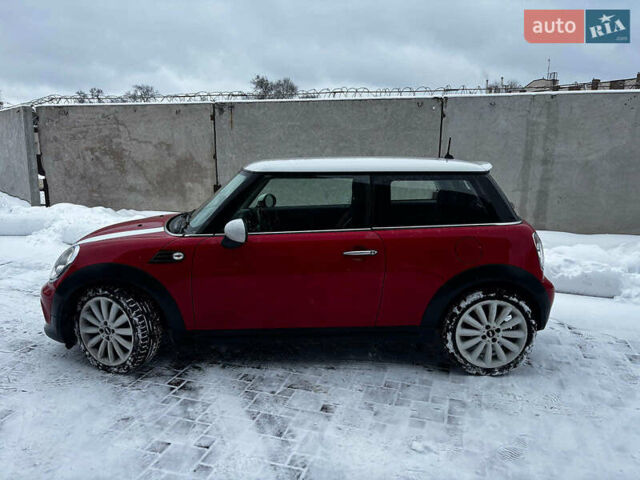 Красный Мини Купер, объемом двигателя 1.6 л и пробегом 159 тыс. км за 7990 $, фото 1 на Automoto.ua