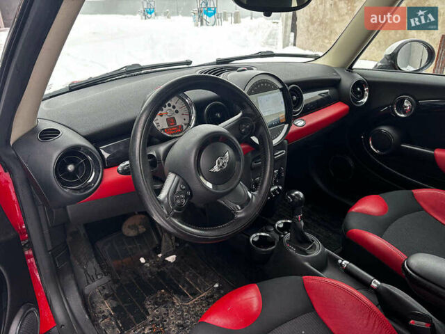 Красный Мини Купер, объемом двигателя 1.6 л и пробегом 159 тыс. км за 7990 $, фото 13 на Automoto.ua