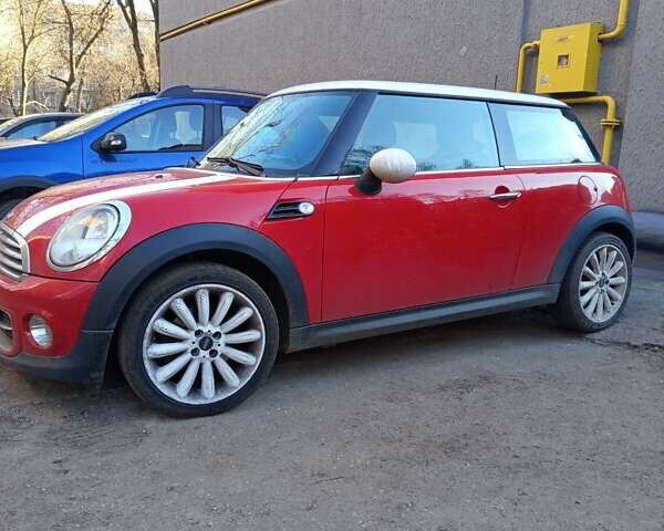 Красный Мини Купер, объемом двигателя 1.6 л и пробегом 159 тыс. км за 7500 $, фото 11 на Automoto.ua