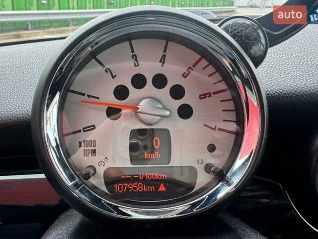Червоний Міні Cooper, об'ємом двигуна 1.6 л та пробігом 107 тис. км за 7990 $, фото 14 на Automoto.ua