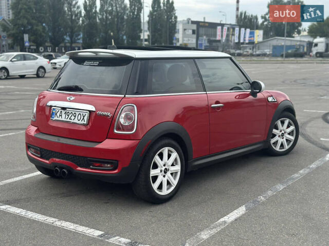 Красный Мини Купер, объемом двигателя 1.6 л и пробегом 195 тыс. км за 7500 $, фото 4 на Automoto.ua
