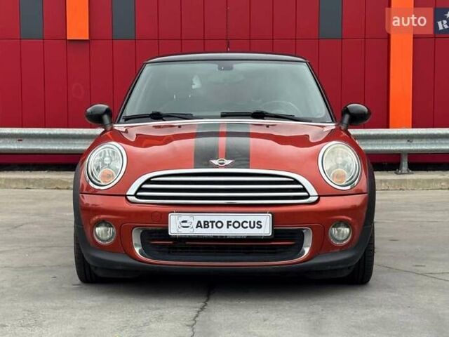 Червоний Міні Cooper, об'ємом двигуна 1.6 л та пробігом 107 тис. км за 7990 $, фото 2 на Automoto.ua