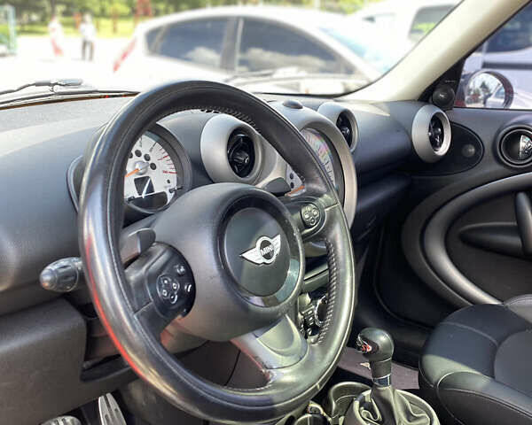 Червоний Міні Cooper, об'ємом двигуна 1.6 л та пробігом 150 тис. км за 12000 $, фото 10 на Automoto.ua