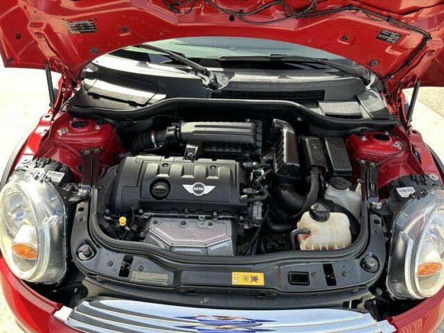 Красный Мини Купер, объемом двигателя 0.16 л и пробегом 129 тыс. км за 8900 $, фото 13 на Automoto.ua