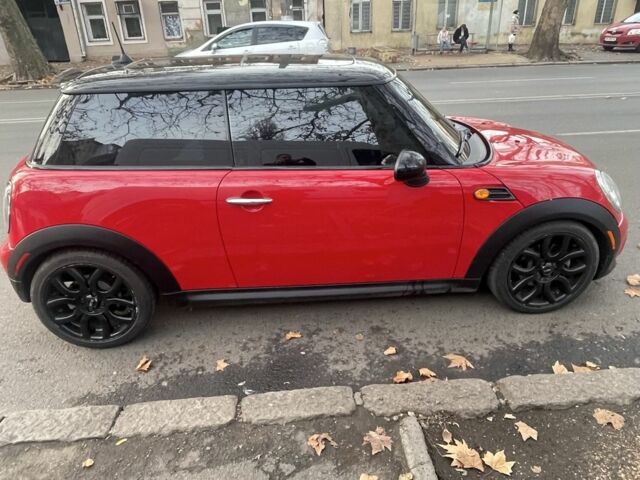 Красный Мини Купер, объемом двигателя 1.6 л и пробегом 124 тыс. км за 7500 $, фото 2 на Automoto.ua