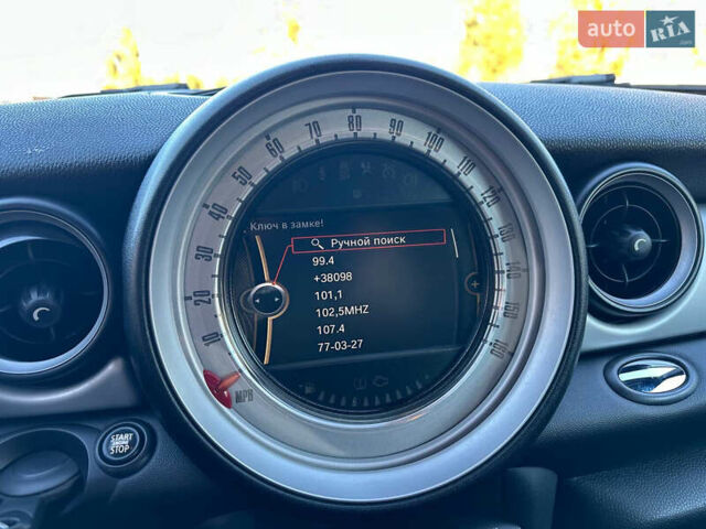 Мини Купер 2012 в Киеве на Automoto.ua Красный Мини Купер, объемом двигателя 1.6 л и пробегом 140 тыс. км за 6999 $, фото 23 на Automoto.ua