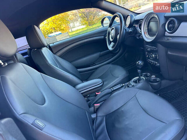 Мини Купер 2012 в Киеве на Automoto.ua Красный Мини Купер, объемом двигателя 1.6 л и пробегом 140 тыс. км за 6999 $, фото 21 на Automoto.ua