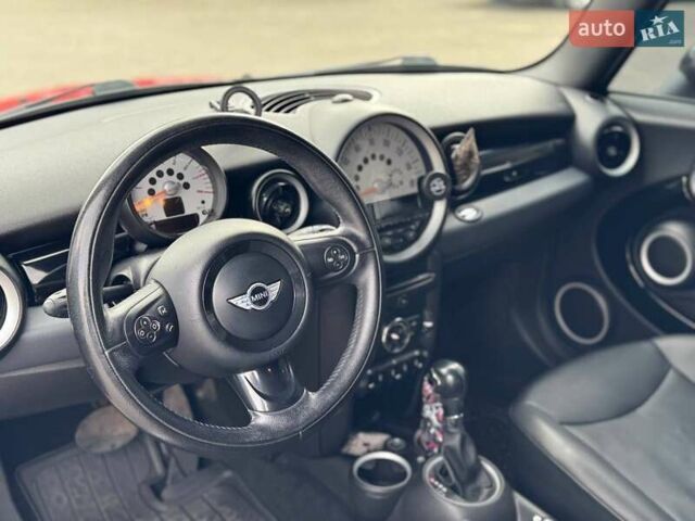Червоний Міні Cooper, об'ємом двигуна 1.6 л та пробігом 220 тис. км за 6900 $, фото 8 на Automoto.ua