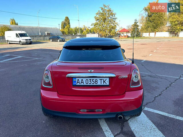 Мини Купер 2012 в Киеве на Automoto.ua Красный Мини Купер, объемом двигателя 1.6 л и пробегом 140 тыс. км за 6999 $, фото 7 на Automoto.ua