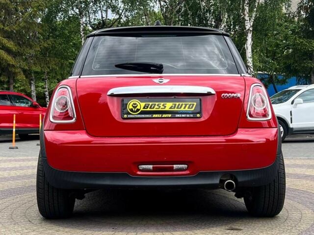 Червоний Міні Cooper, об'ємом двигуна 1.6 л та пробігом 65 тис. км за 9535 $, фото 5 на Automoto.ua