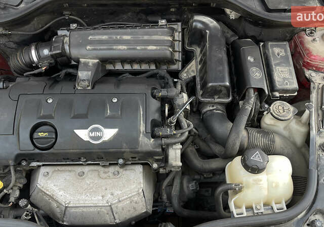 Мини Купер 2013 в Черновцах на Automoto.ua Красный Мини Купер, объемом двигателя 1.6 л и пробегом 137 тыс. км за 11500 $, фото 13 на Automoto.ua