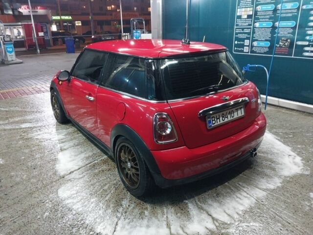 Червоний Міні Cooper, об'ємом двигуна 0 л та пробігом 140 тис. км за 6400 $, фото 4 на Automoto.ua