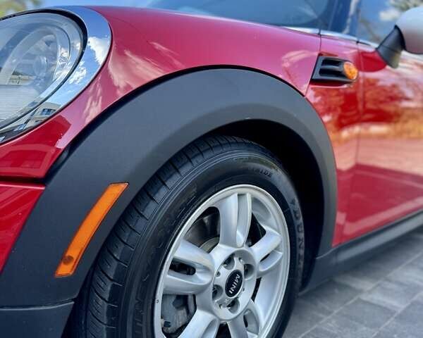 Червоний Міні Cooper, об'ємом двигуна 1.6 л та пробігом 138 тис. км за 8500 $, фото 6 на Automoto.ua