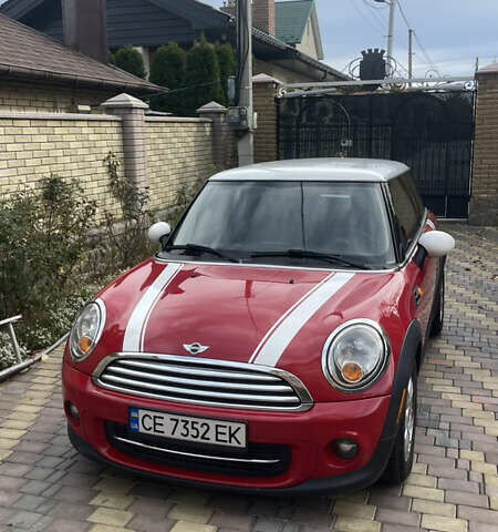 Мини Купер 2013 в Черновцах на Automoto.ua Красный Мини Купер, объемом двигателя 1.6 л и пробегом 137 тыс. км за 11500 $, фото 1 на Automoto.ua