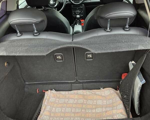 Красный Мини Купер, объемом двигателя 1.6 л и пробегом 133 тыс. км за 8000 $, фото 6 на Automoto.ua