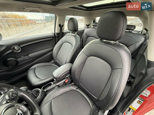 Червоний Міні Cooper, об'ємом двигуна 1.5 л та пробігом 168 тис. км за 9500 $, фото 11 на Automoto.ua