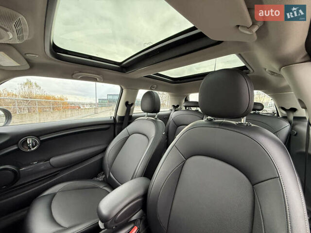 Червоний Міні Cooper, об'ємом двигуна 1.5 л та пробігом 168 тис. км за 9500 $, фото 12 на Automoto.ua