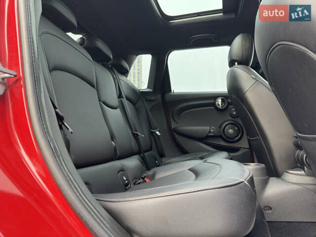 Червоний Міні Cooper, об'ємом двигуна 1.5 л та пробігом 115 тис. км за 11800 $, фото 37 на Automoto.ua