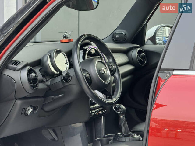 Червоний Міні Cooper, об'ємом двигуна 1.5 л та пробігом 115 тис. км за 11800 $, фото 30 на Automoto.ua