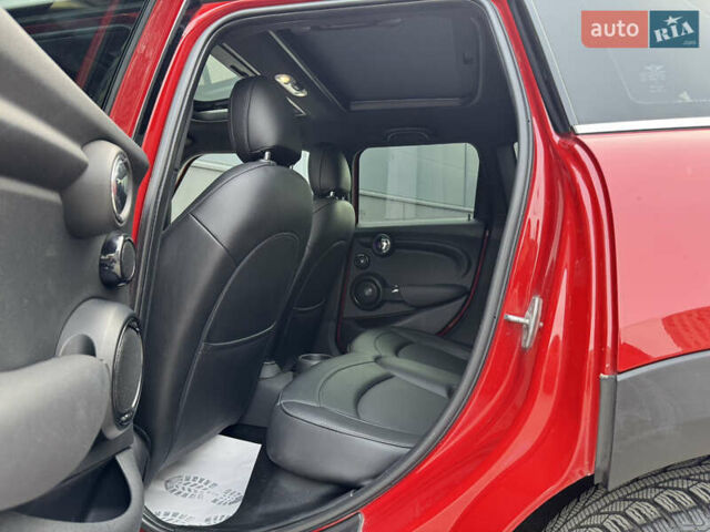 Червоний Міні Cooper, об'ємом двигуна 1.5 л та пробігом 115 тис. км за 11800 $, фото 31 на Automoto.ua