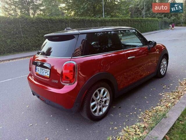 Червоний Міні Cooper, об'ємом двигуна 1.5 л та пробігом 149 тис. км за 11900 $, фото 4 на Automoto.ua