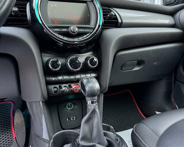 Червоний Міні Cooper, об'ємом двигуна 1.5 л та пробігом 115 тис. км за 11800 $, фото 25 на Automoto.ua