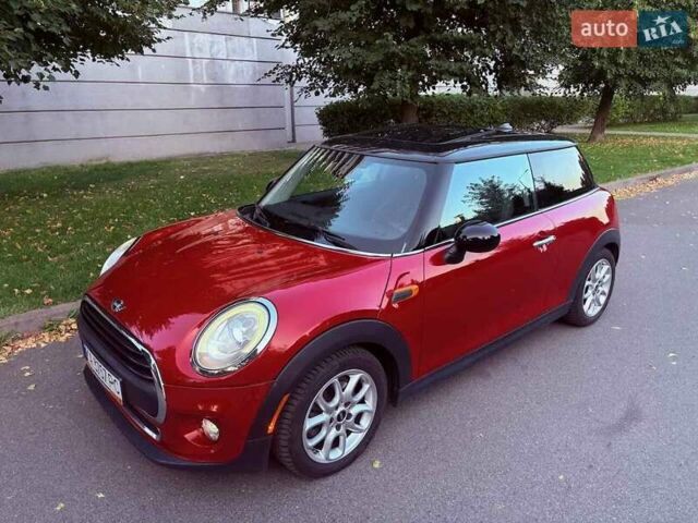 Червоний Міні Cooper, об'ємом двигуна 1.5 л та пробігом 149 тис. км за 11900 $, фото 8 на Automoto.ua