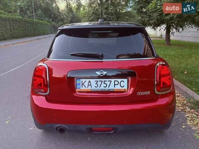Червоний Міні Cooper, об'ємом двигуна 1.5 л та пробігом 149 тис. км за 11900 $, фото 5 на Automoto.ua