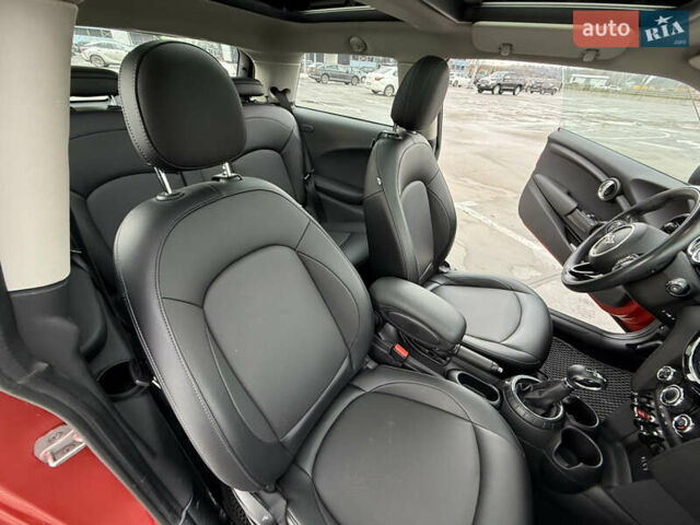 Червоний Міні Cooper, об'ємом двигуна 1.5 л та пробігом 168 тис. км за 9500 $, фото 14 на Automoto.ua