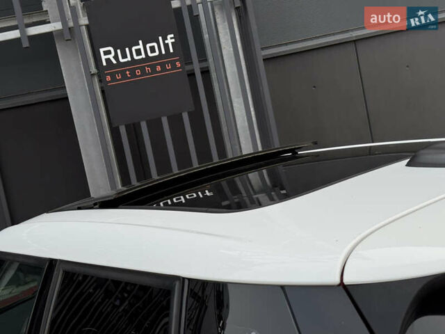 Червоний Міні Cooper, об'ємом двигуна 1.5 л та пробігом 115 тис. км за 11800 $, фото 23 на Automoto.ua