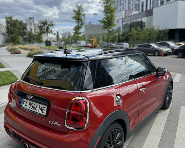 Червоний Міні Cooper, об'ємом двигуна 2 л та пробігом 98 тис. км за 16999 $, фото 11 на Automoto.ua
