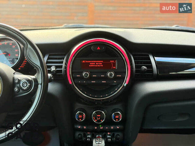 Червоний Міні Cooper, об'ємом двигуна 2 л та пробігом 202 тис. км за 12000 $, фото 21 на Automoto.ua