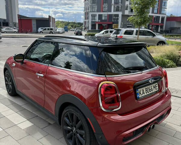 Червоний Міні Cooper, об'ємом двигуна 2 л та пробігом 98 тис. км за 16999 $, фото 6 на Automoto.ua