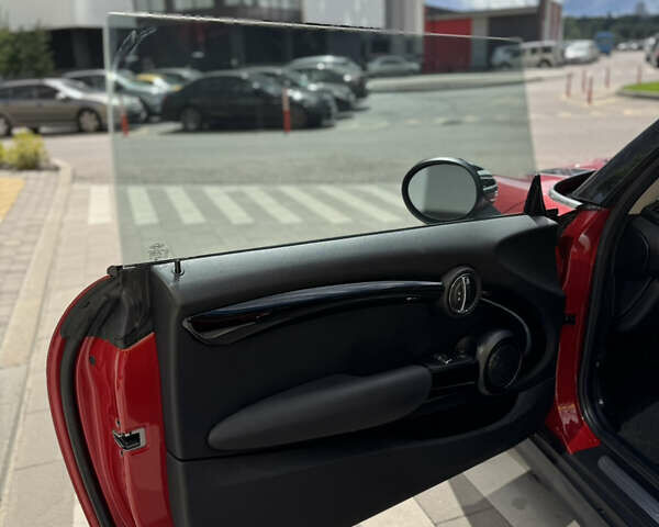 Червоний Міні Cooper, об'ємом двигуна 2 л та пробігом 98 тис. км за 16999 $, фото 24 на Automoto.ua