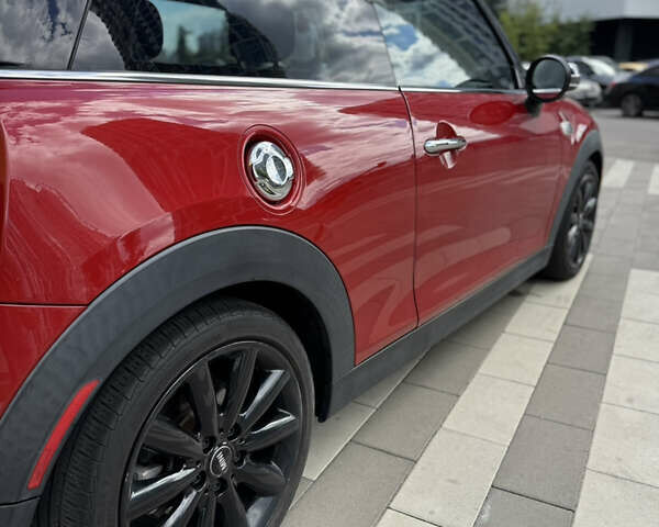 Червоний Міні Cooper, об'ємом двигуна 2 л та пробігом 98 тис. км за 16999 $, фото 12 на Automoto.ua