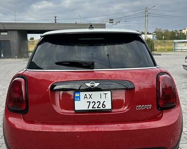 Червоний Міні Cooper, об'ємом двигуна 1.5 л та пробігом 92 тис. км за 9150 $, фото 4 на Automoto.ua