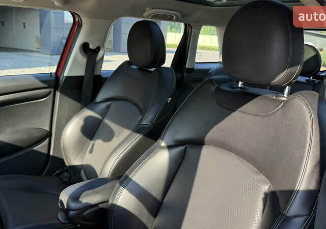 Красный Мини Купер, объемом двигателя 1.5 л и пробегом 131 тыс. км за 14300 $, фото 27 на Automoto.ua