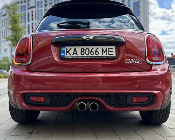 Червоний Міні Cooper, об'ємом двигуна 2 л та пробігом 98 тис. км за 16999 $, фото 9 на Automoto.ua
