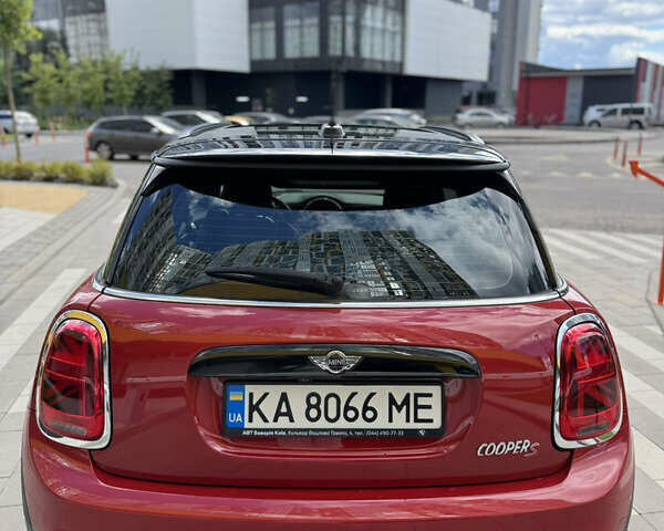 Червоний Міні Cooper, об'ємом двигуна 2 л та пробігом 98 тис. км за 16999 $, фото 8 на Automoto.ua