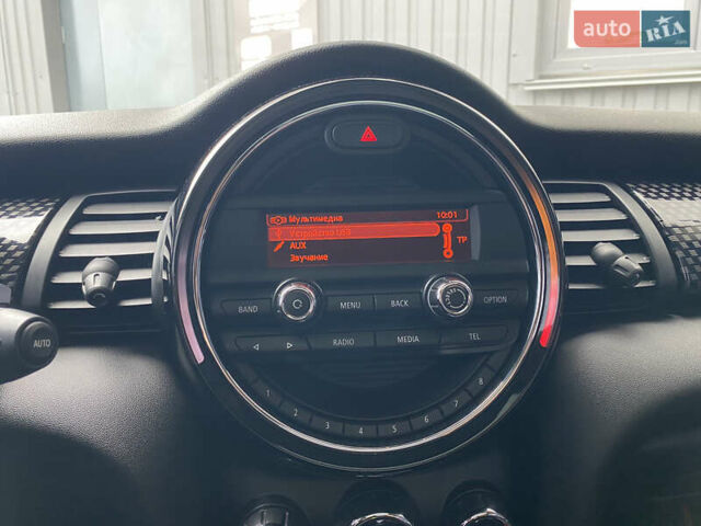 Червоний Міні Cooper, об'ємом двигуна 2 л та пробігом 98 тис. км за 13500 $, фото 16 на Automoto.ua