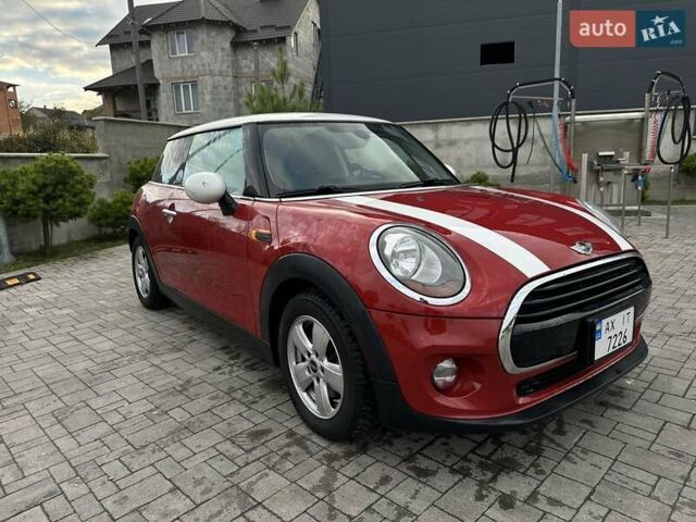Червоний Міні Cooper, об'ємом двигуна 1.5 л та пробігом 92 тис. км за 9150 $, фото 1 на Automoto.ua