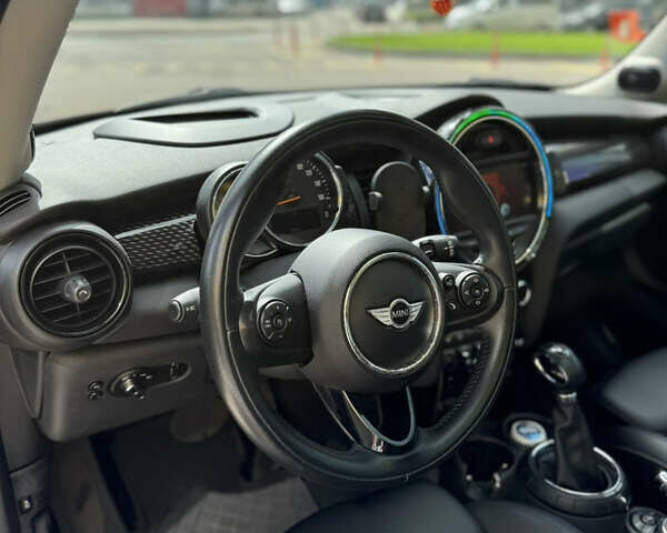 Червоний Міні Cooper, об'ємом двигуна 2 л та пробігом 98 тис. км за 16999 $, фото 25 на Automoto.ua