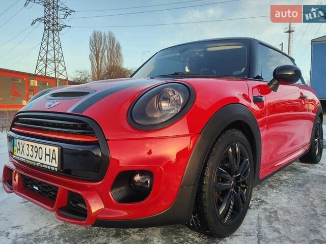 Червоний Міні Cooper, об'ємом двигуна 2 л та пробігом 99 тис. км за 12555 $, фото 5 на Automoto.ua
