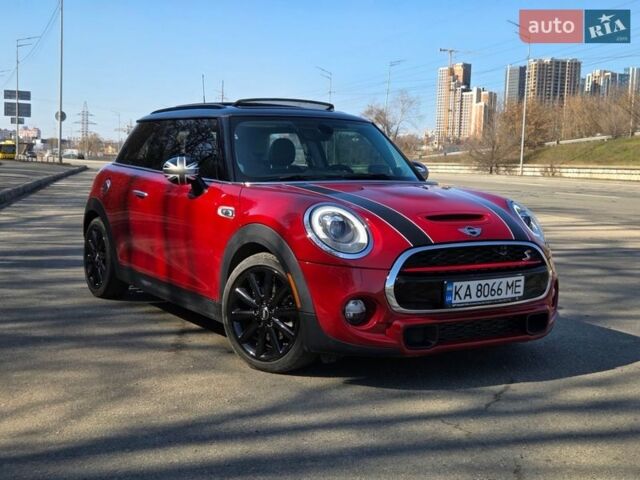 Красный Мини Купер, объемом двигателя 2 л и пробегом 98 тыс. км за 14700 $, фото 3 на Automoto.ua