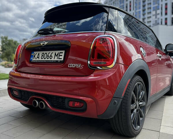 Червоний Міні Cooper, об'ємом двигуна 2 л та пробігом 98 тис. км за 16999 $, фото 10 на Automoto.ua